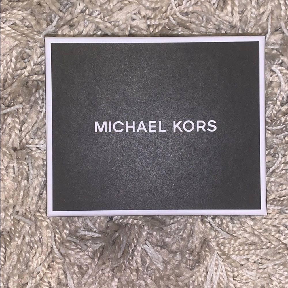 MICHEAL KORS *brand new* authentic designer wallet